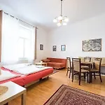 Apartment Historical Centre